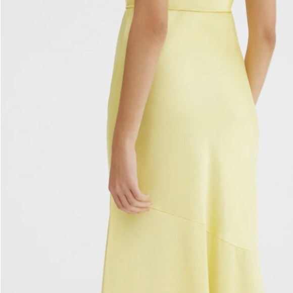 Significant other size 8 one shoulder. Silk, butter yellow, tie - Picture 1 of 5